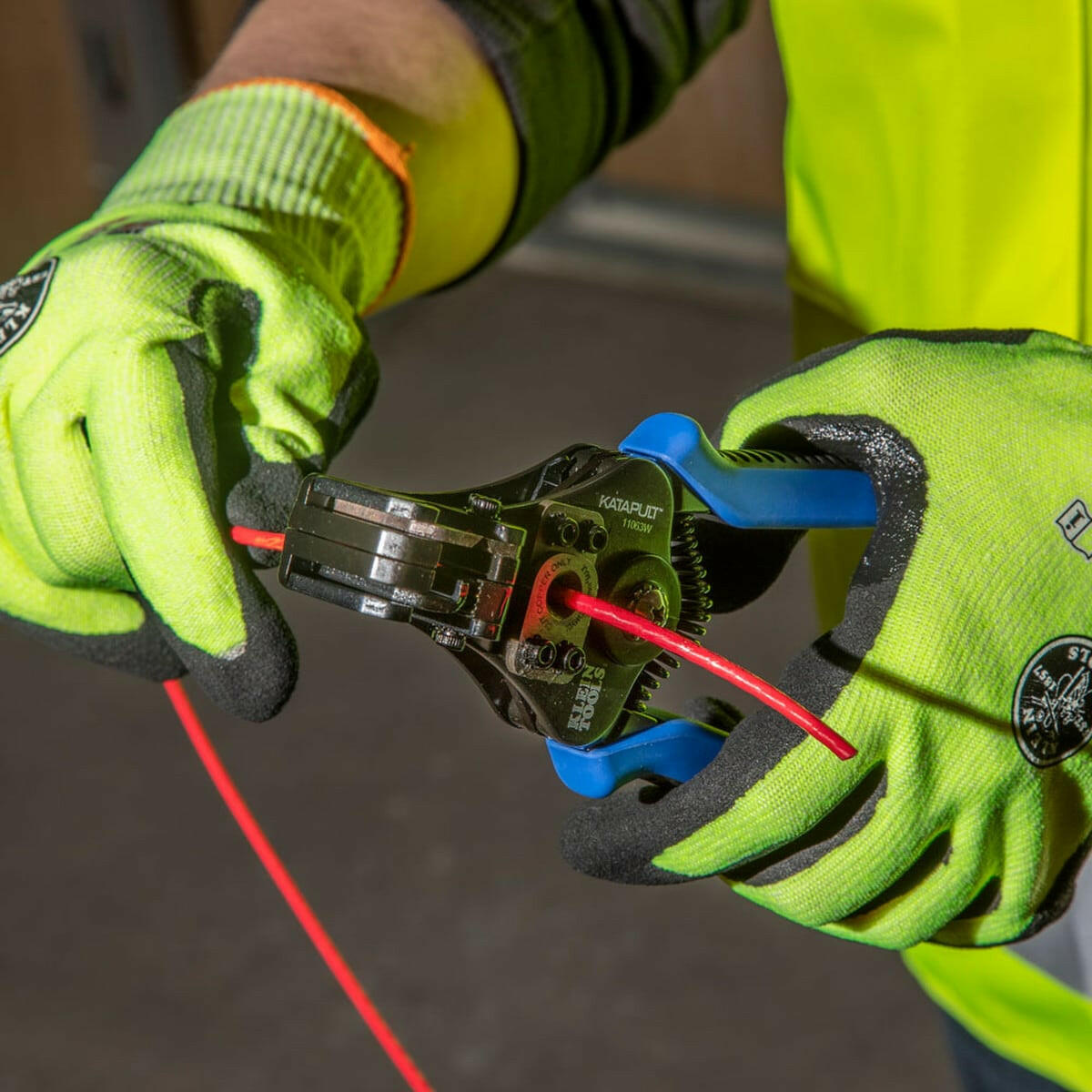 Klein Tools Katapult® 6.594 in Cast Alloy Chassis Wire Stripper/Cutter - Solar Cellz USA - Little Red General Store
