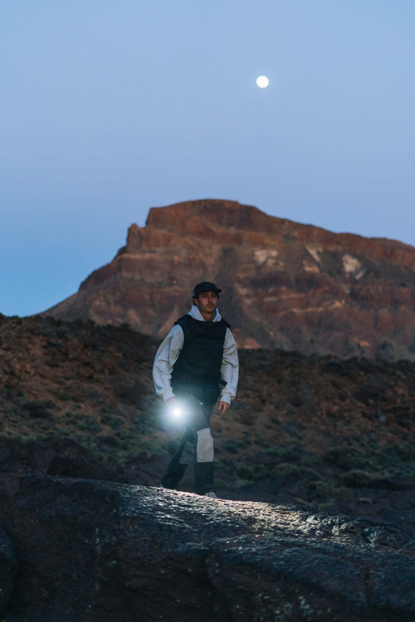 Panther Vision FLATEYE™ Rechargeable FRL - 2100 Lantern Flashlight - 2175 Lumens - Solar Power Lifestyle - Little Red General Store