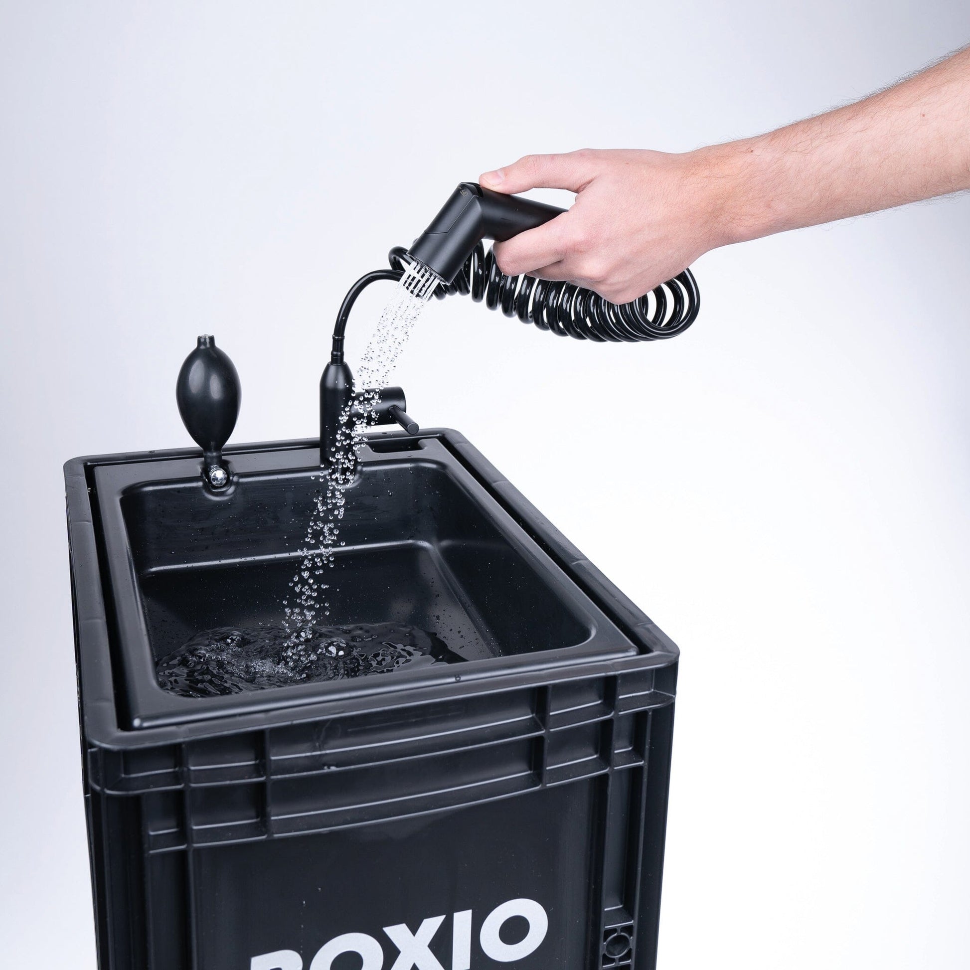 BOXIO - WASH PLUS | Portable Sink Starter Set - Solar Power Lifestyle - Little Red General Store