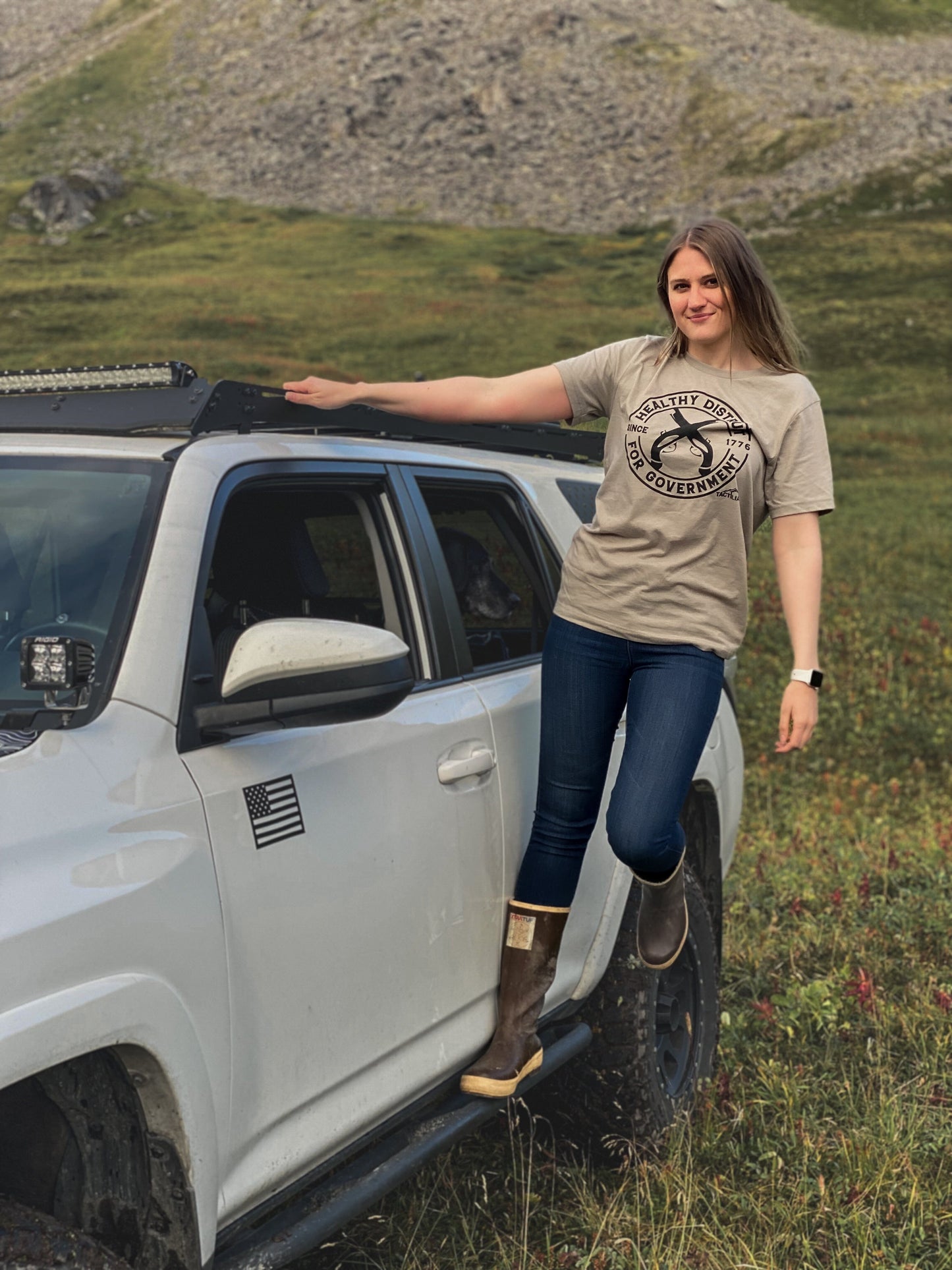 Healthy Distrust for Government 1776 Unisex T-shirt - Solar Power Lifestyle - Little Red General Store