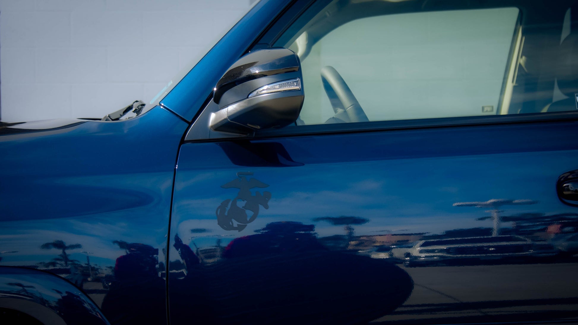 U.S. Marine Corps Emblem EGA Magnet - Solar Power Lifestyle - Little Red General Store