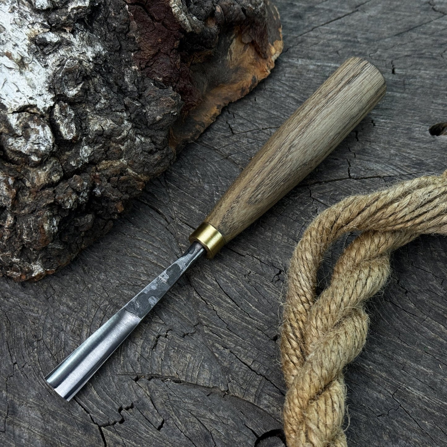 Straight Wood Carving Gouge, 5 - 12 mm (0.20 - 0.47 inches)