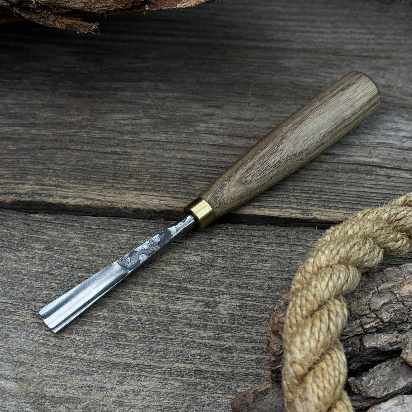 Straight Wood Carving Gouge, 5 - 12 mm (0.20 - 0.47 inches)
