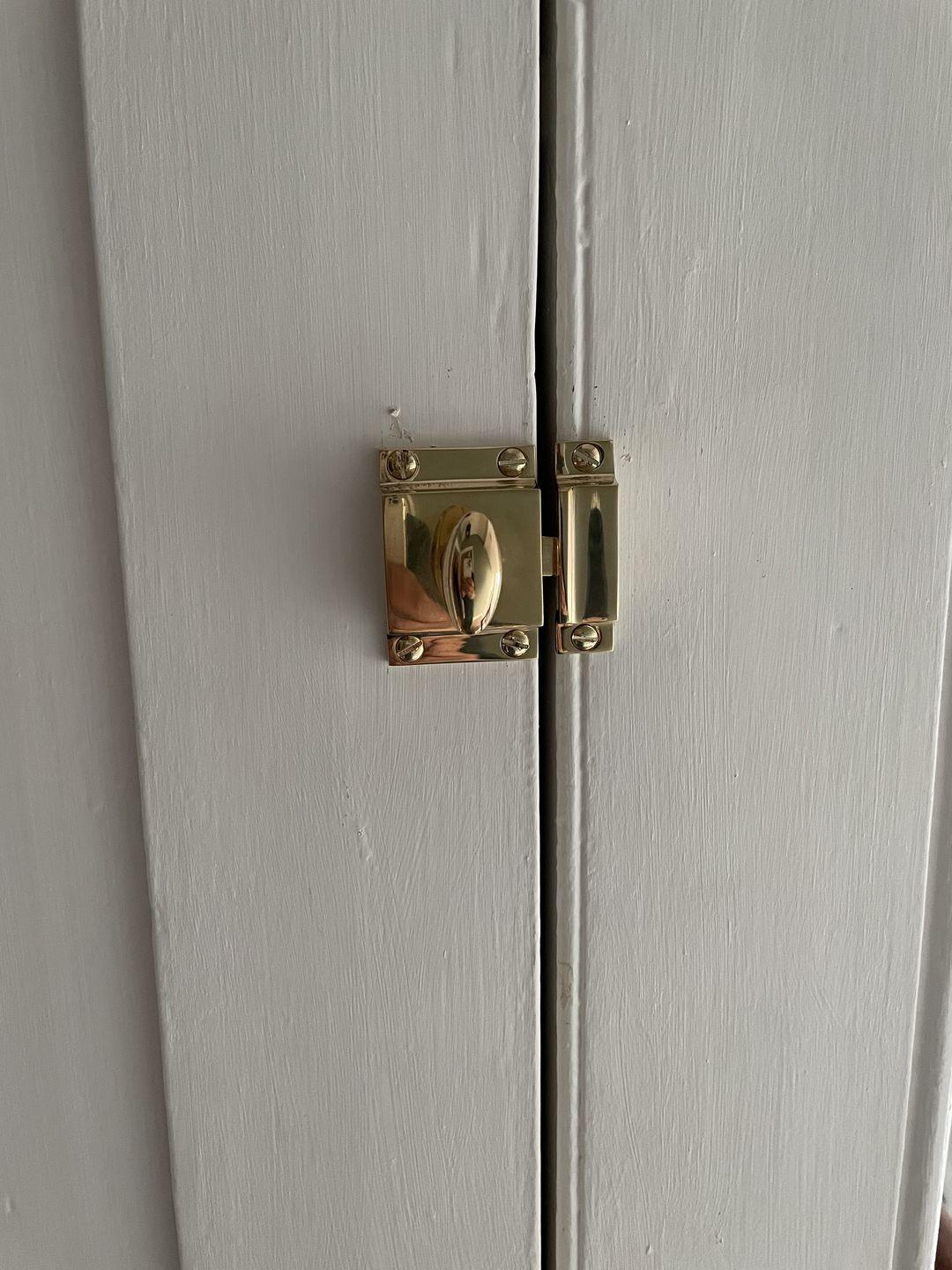 Cabinet Latch - Unlacquered Brass Polished - Stylentdecor - Little Red General Store