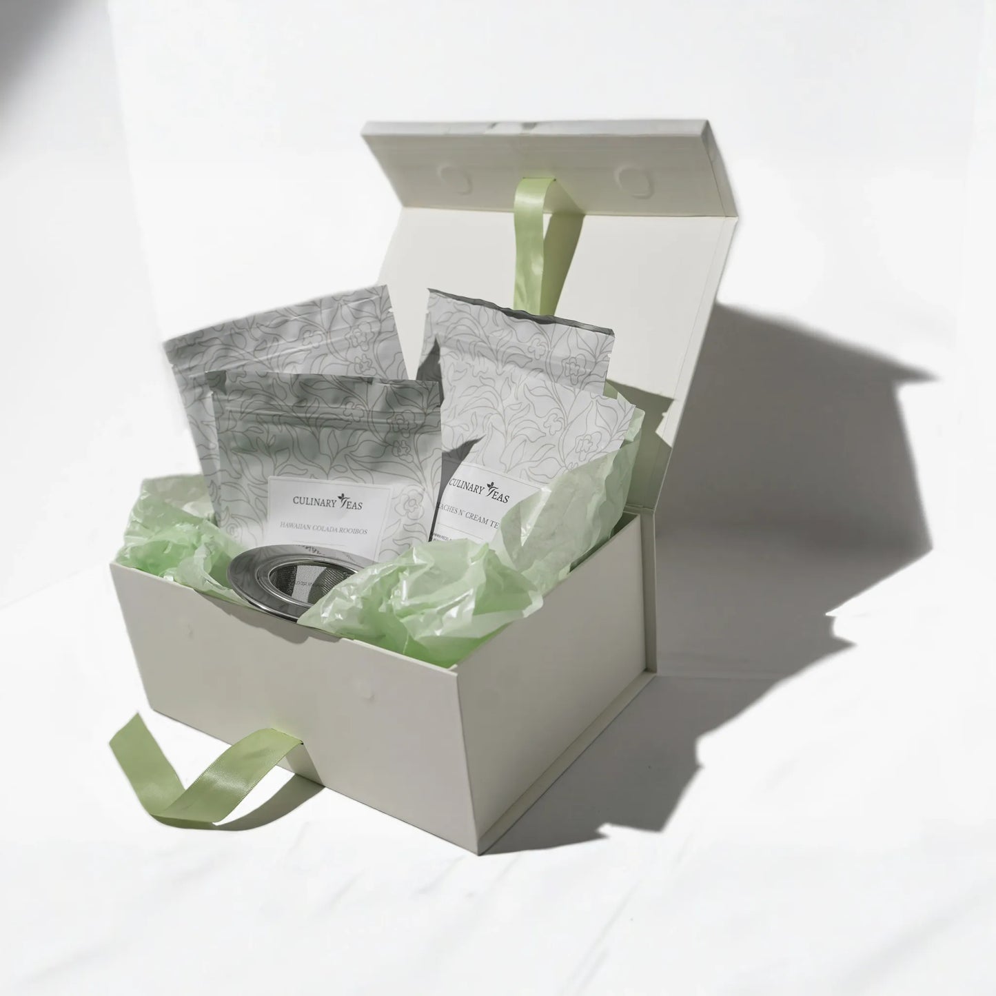 Chinese Tea Samples Without Gift Box and an Infuser